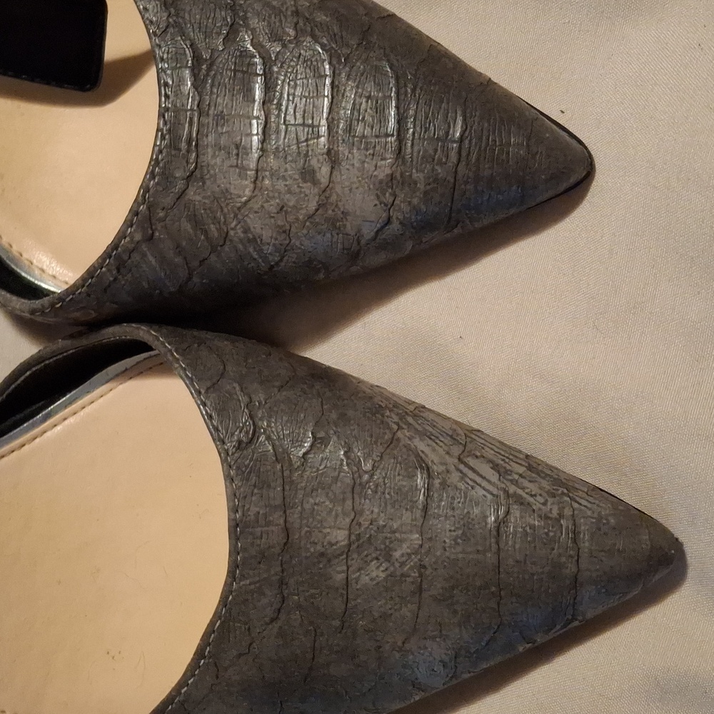 Jessica Simpson Gray And Black Ankle Strap Heels - Picture 4 of 9